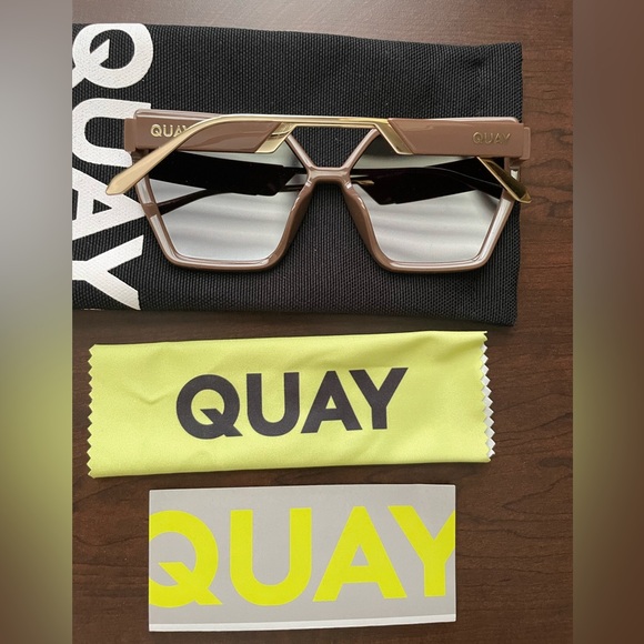 New! Quay Sunnies